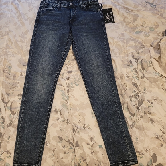 True Religion Women's Jennie Mid Rise Curvy Skinny - Picture 2 of 10